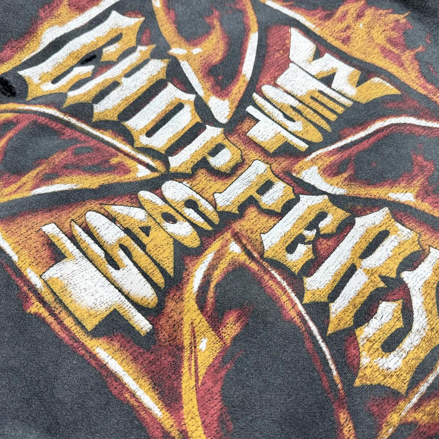 P268 # CHE-60 Saint "West Coast Chopper Harley Flame West Coast Cross" limited edition washed distressed hooded sweatshirt with multi-position hand-damaged craftsmanship. Heavy Assute fermentation and washed with water fade. Size: S M L XL